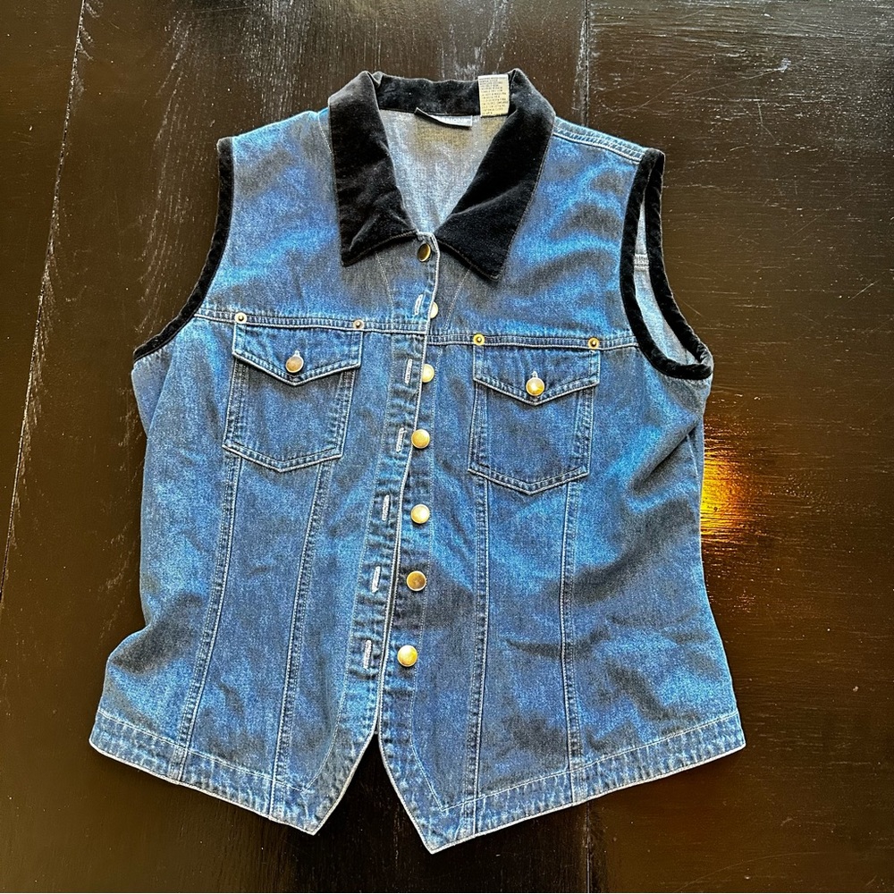 Vintage Expressions Large Blue Jean Denim Black Trim Sleeveless Biker Fit